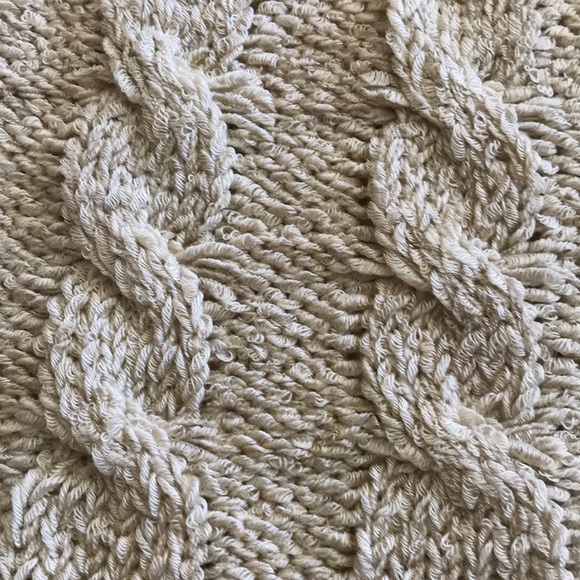 BCBG MAXAZRIA SWEATER - Picture 6 of 11